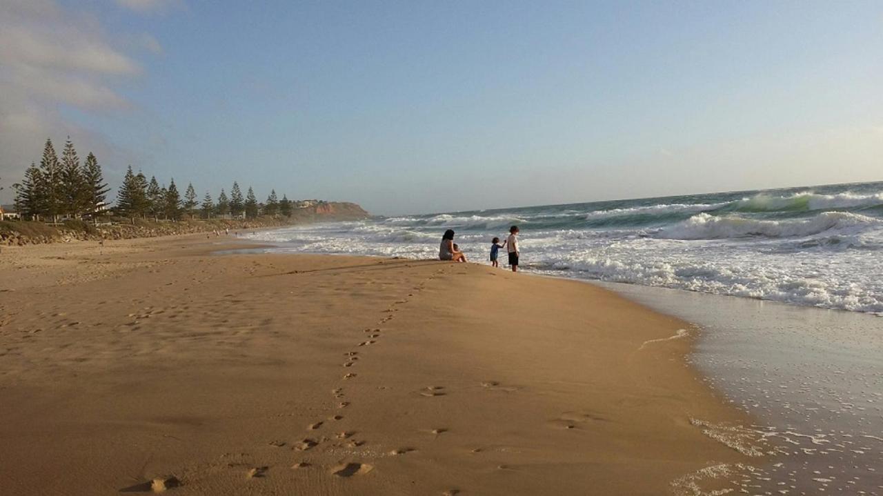 Beachside Escape On The Esplanade Christies Beach Экстерьер фото
