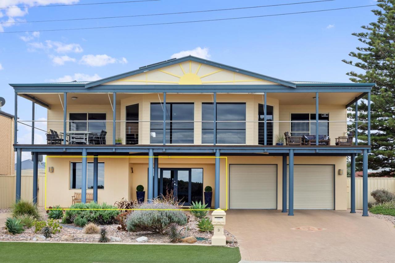 Beachside Escape On The Esplanade Christies Beach Экстерьер фото